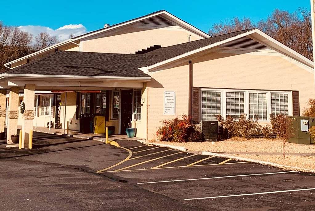Hotel Baymont By Wyndham Front Royal Near Shenandoah National Park Exterior foto